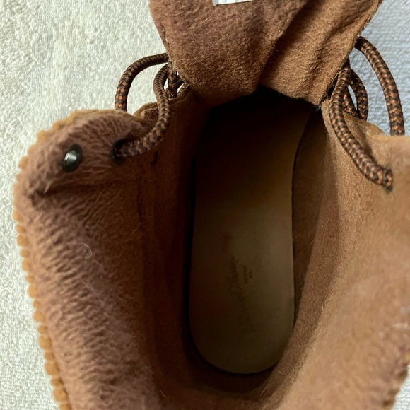 Fall Winter Boots sweater collar leatherVibram soles Size 8 1/2 Universal Thread - Picture 5 of 8